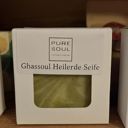 Naturseife Heilerde Ghassoul Lavaerde bei Unreinheiten